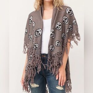 Raj Gray Fringe Shawl with Skulls New